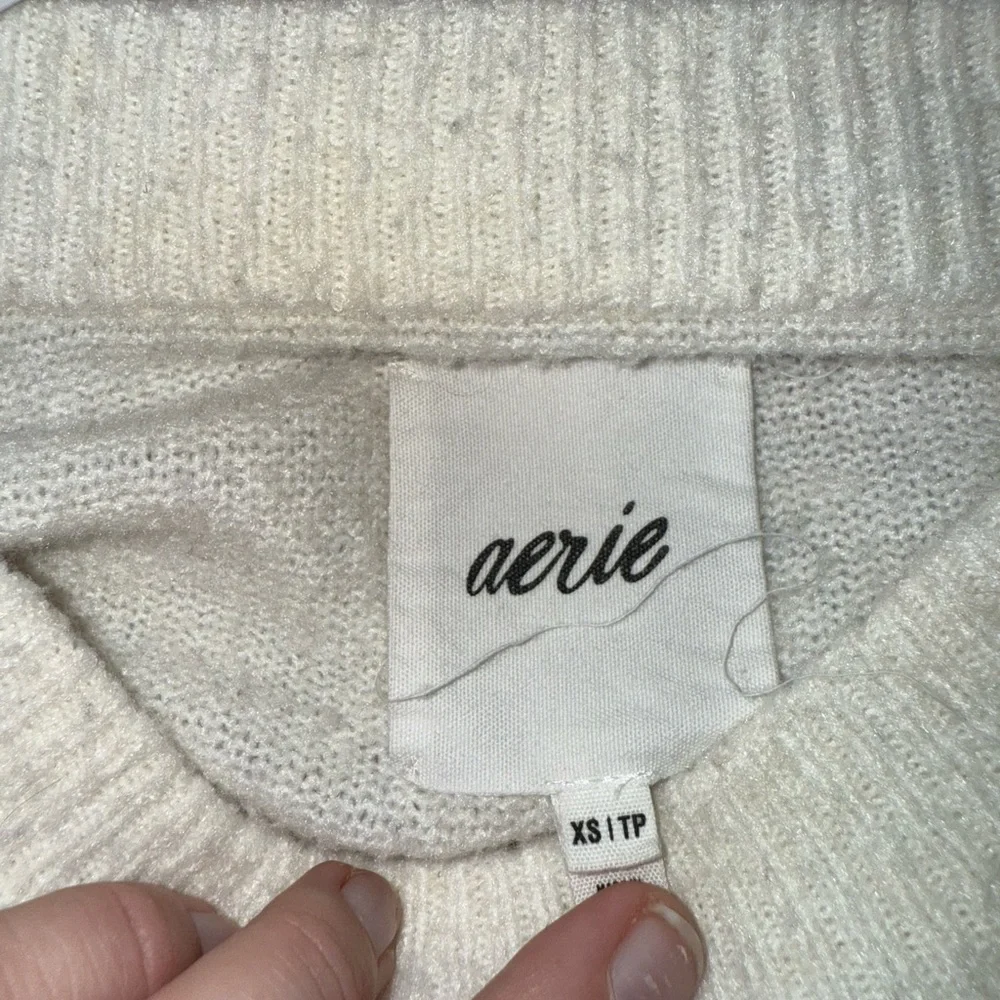 Aerie Cream Sweater Size XS